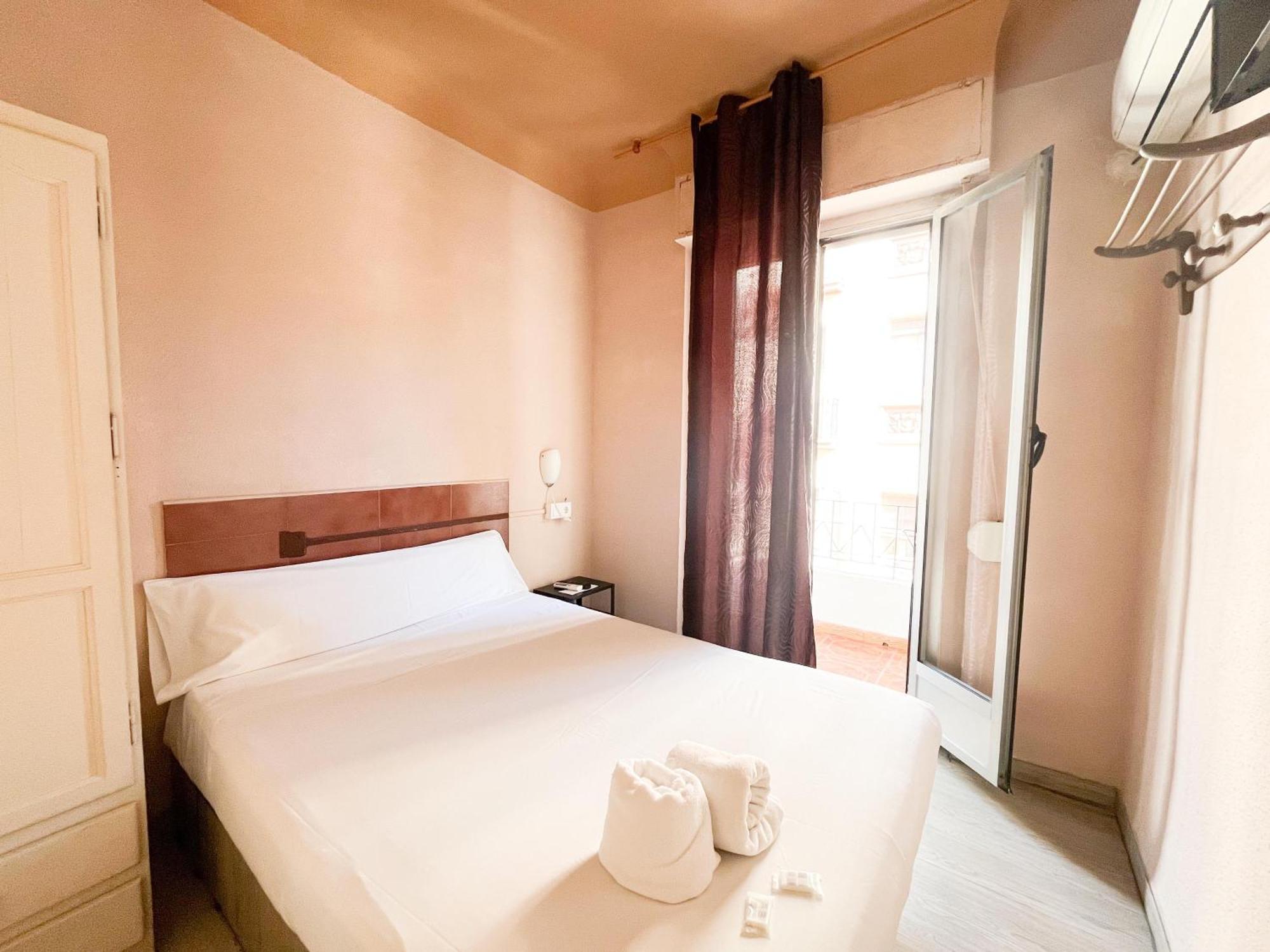 Latic Rooms Alicante Exterior foto